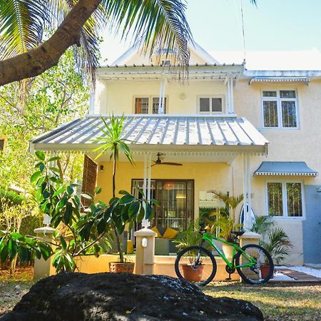 Wolmar Flic En Flac 3 Bedroom Beach Villa Екстер'єр фото